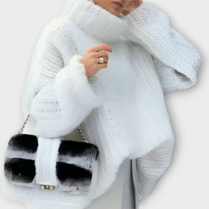 Paulina | Soft Long-Sleeve Women's Hoodie