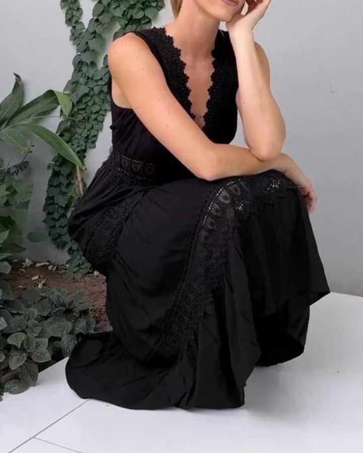 Aurélie™ | Elegant Lace Dress with V - Neck - Barbara & Late Benjamin