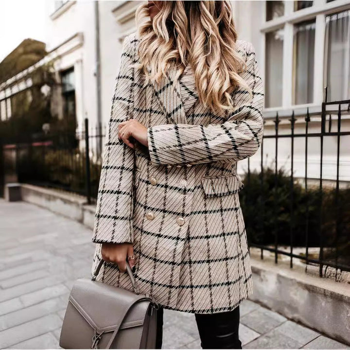 Madeleine Plaid Coat | Classic Elegance with Modern Ease - Barbara & Late Benjamin