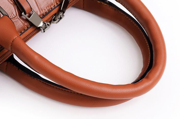 Palmer - 4 - Piece Crocodile Pattern Handbag - Barbara & Late Benjamin