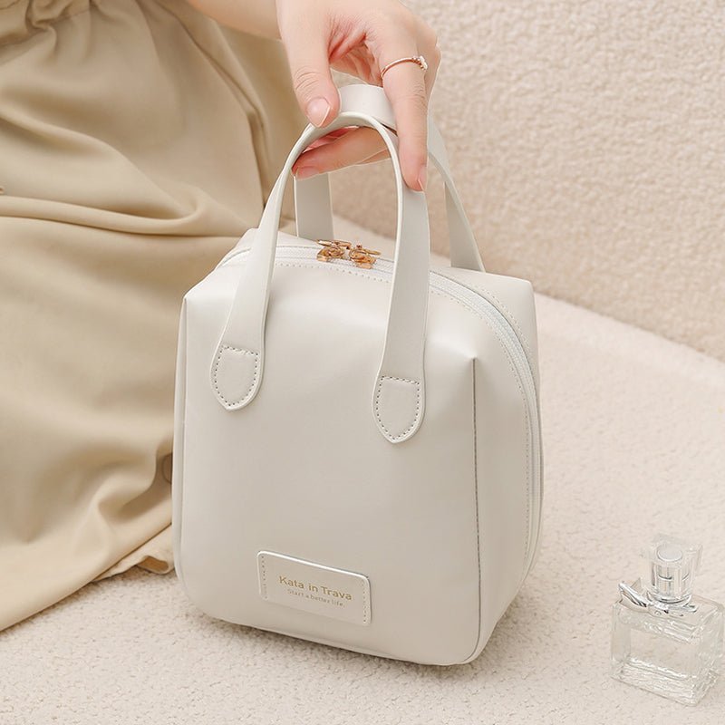 Vega - Exquisite Multifunctional Travel Bag - Barbara & Late Benjamin